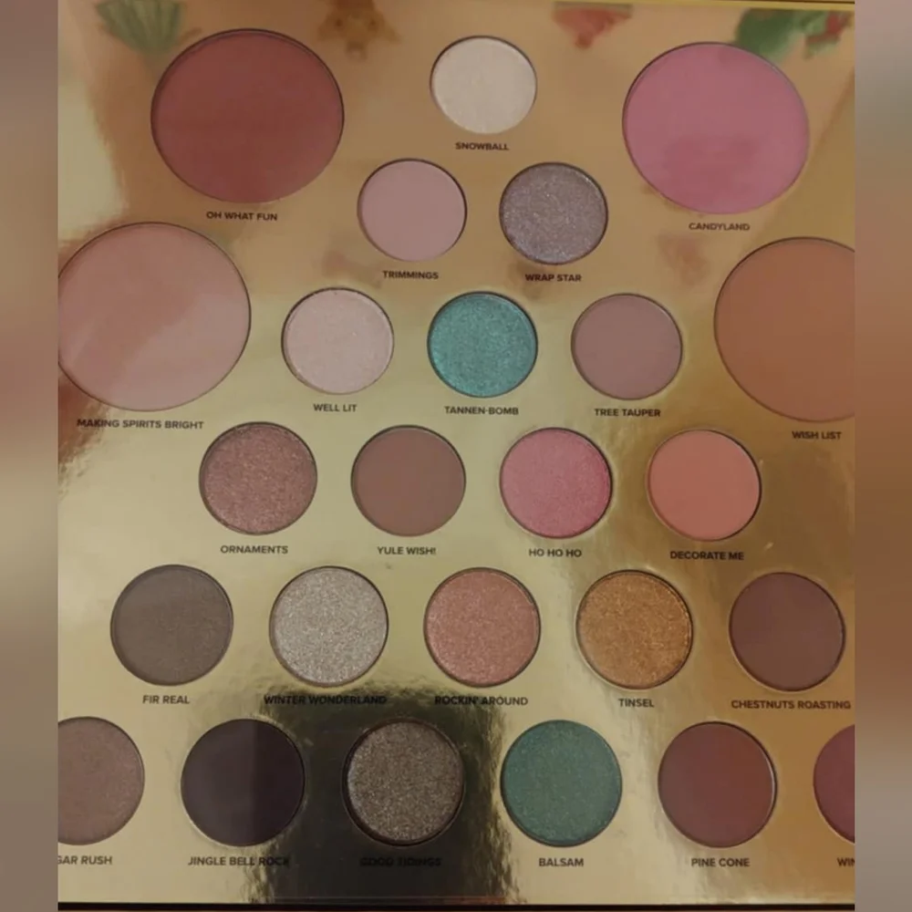 🎄FIRM! NWT TOO FACED MERRY MERRY MAKEUP FACE AND EYE PALETTE (LIMITED EDITION)